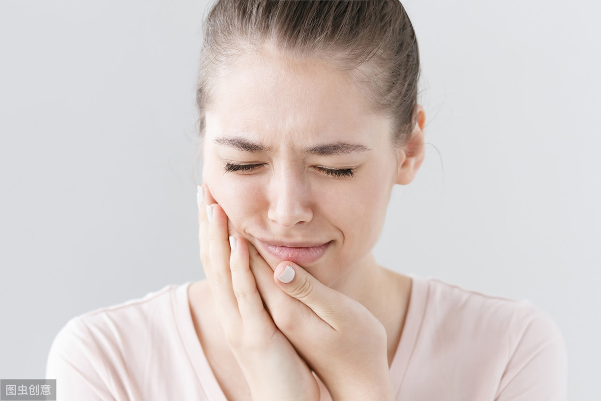 牙疼怎么止疼最快？这3个好办法可以快速止痛，快收藏