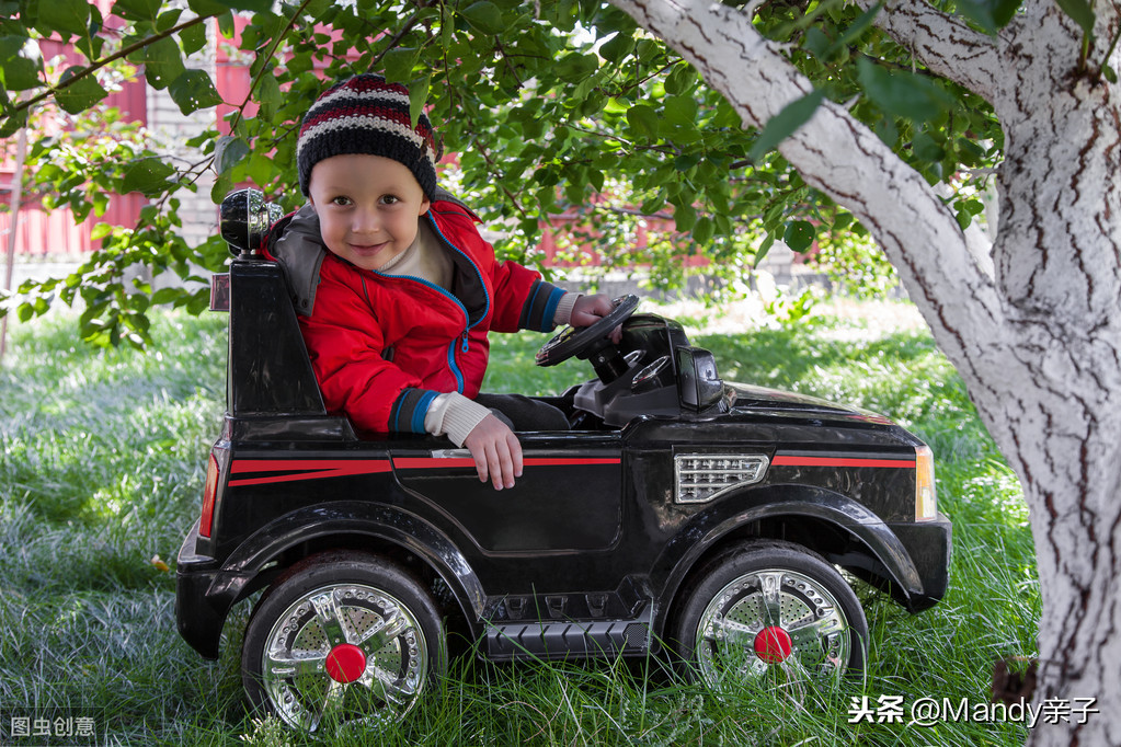 宝宝上学前的第二辆车之---“儿童电动车”，优点、缺点都有