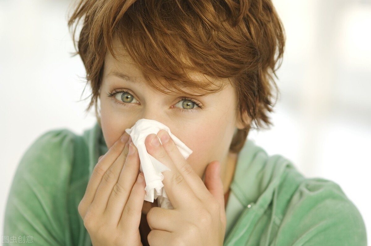 怎么确定自己是鼻窦炎？鼻窦炎的危害不止一个，5种治疗方法可选