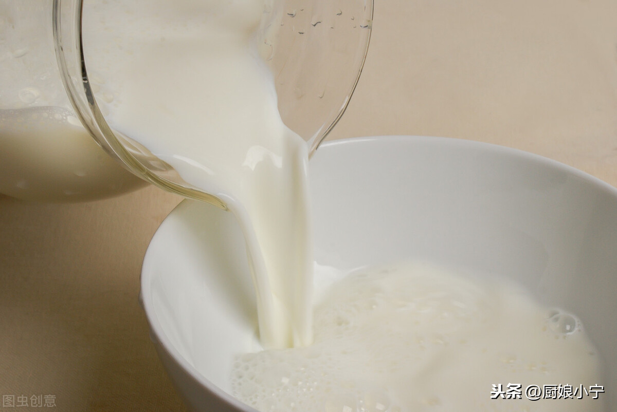 牛奶全脂低脂脱脂有什么区别（教你分辨牛奶全脂低脂）