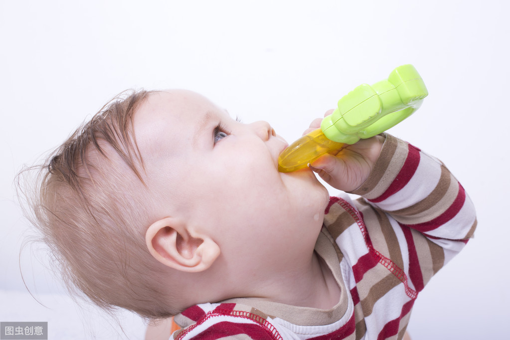 重视！试管宝宝恶心呕吐也有可能是喝水过量导致的