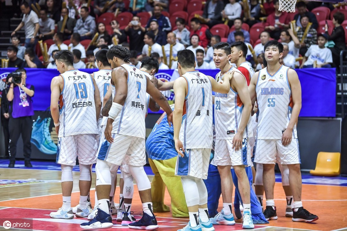 为什么cba只喝椰子水(CBA球员与NBA球员的差别到底在哪里？仅仅是种族天赋吗？看看食谱)