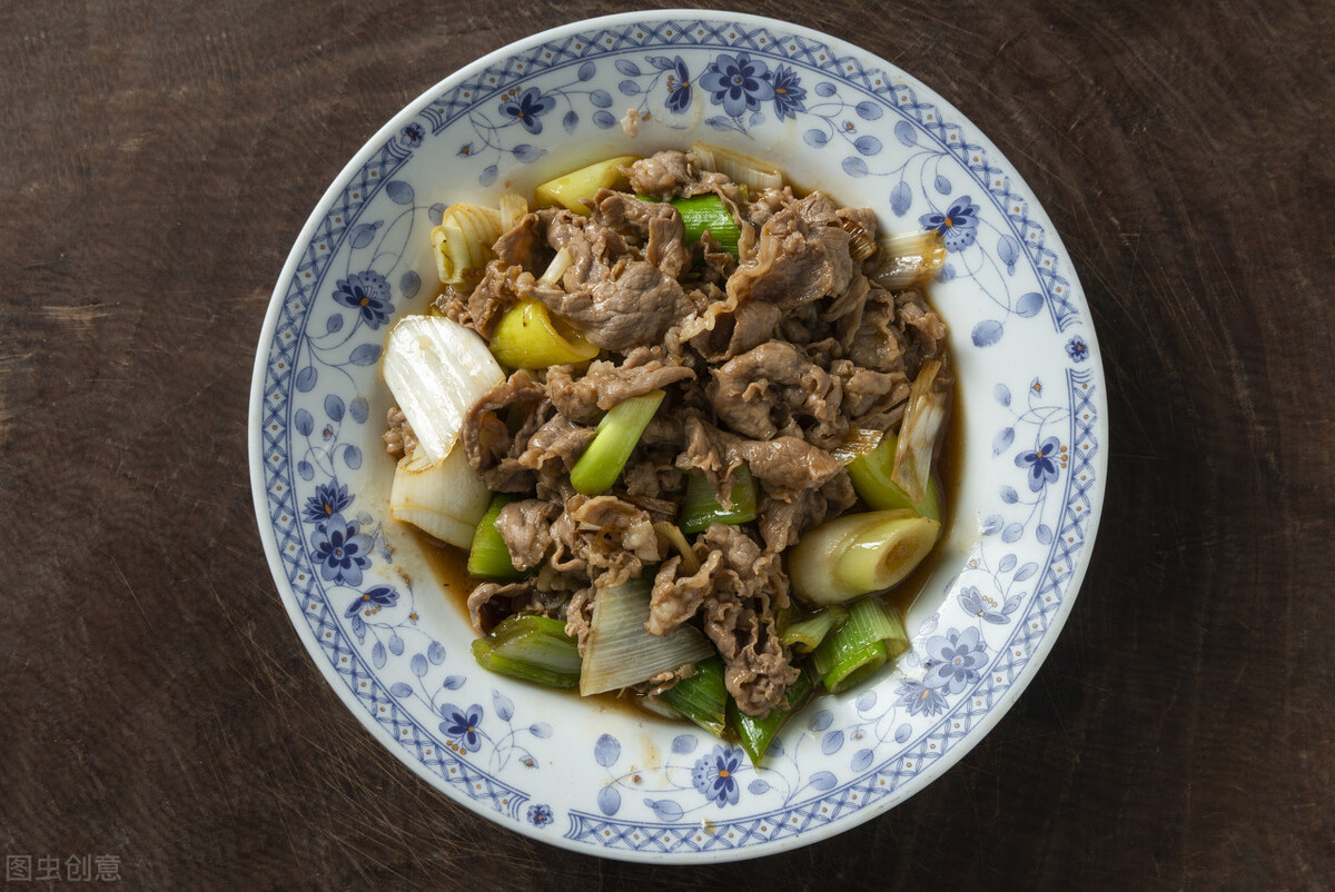 爆炒羊肉的做法（爆炒羊肉的做法以及详细教程）