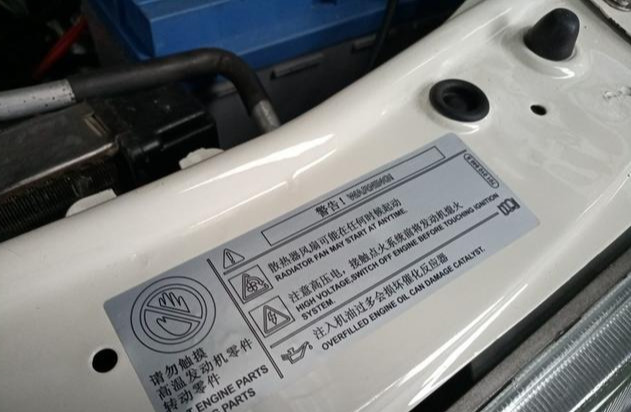 修车日记：5万块翻新一辆03年的方头捷达，匠心打造最帅老方头