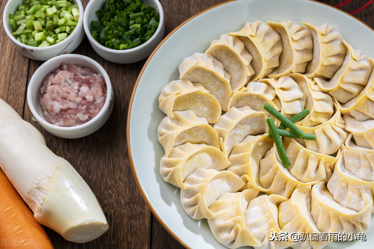 春节为什么要吃饺子（过年吃饺子的讲究和习俗）