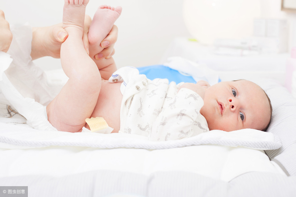 新生儿每天排便几次才正常？不是3次不是5次，答案跟你想的不一样
