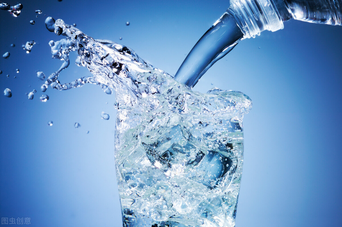 自制零下40玻璃水最佳配方(科学巧手实验室：制作神奇的玻璃水)