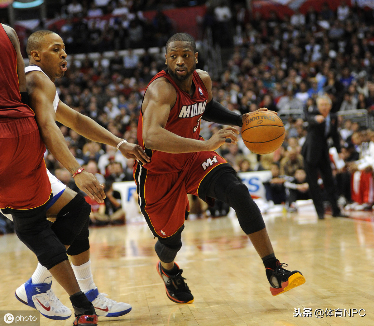 nba有哪些运球方式(学会这几种运球，天天都拿MVP！)