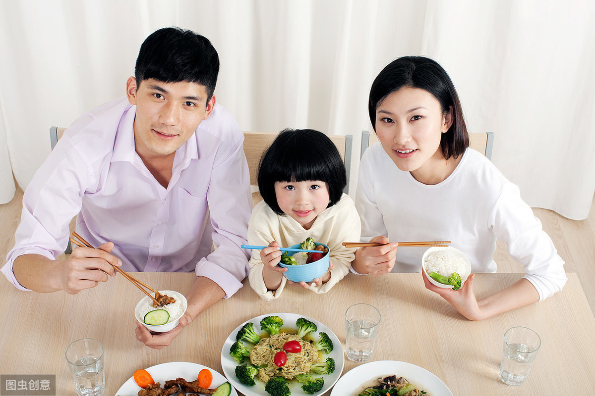 孩子不懂感恩，再优秀也是白眼狼，感恩的孩子，是父母最大的幸福