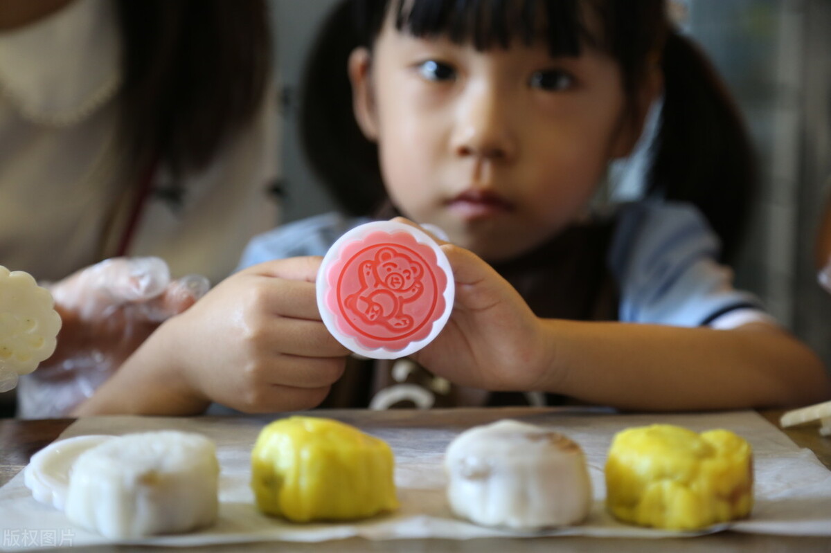 冰皮月饼保存方法和期限，冰皮月饼保存放冷藏还是冷冻