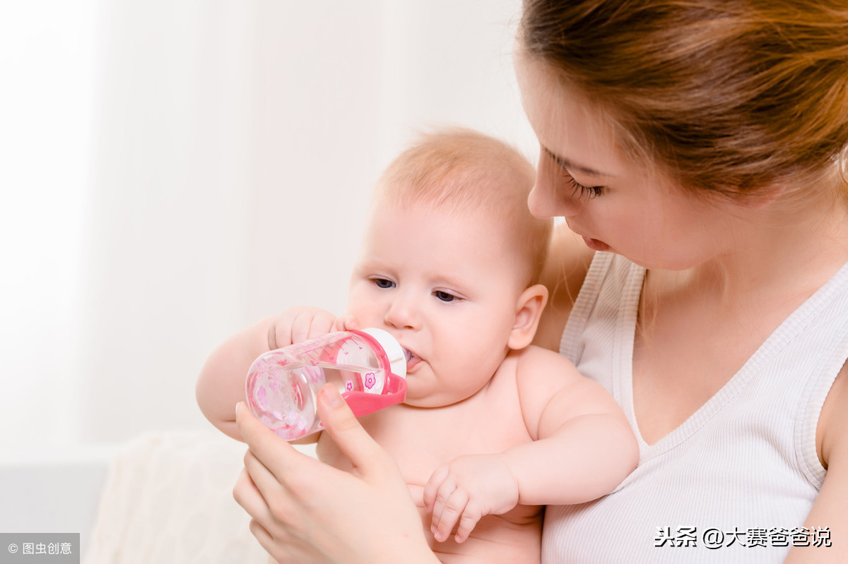 新生儿哭闹时怎么办！不懂护理，又不敢上手？来看专家给你支几招