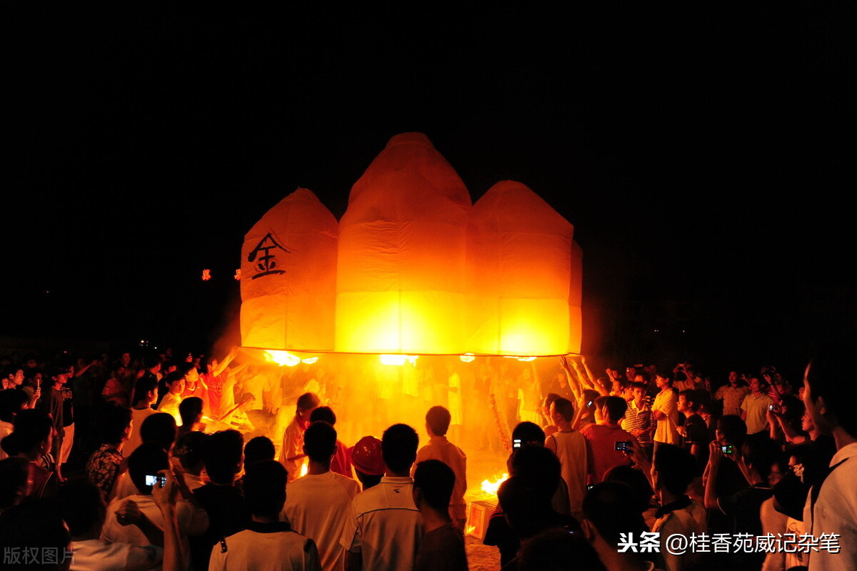 7月14日是鬼节吗(为什么广西过中元节要提前一天，还把鬼节叫“七月十四”呢)