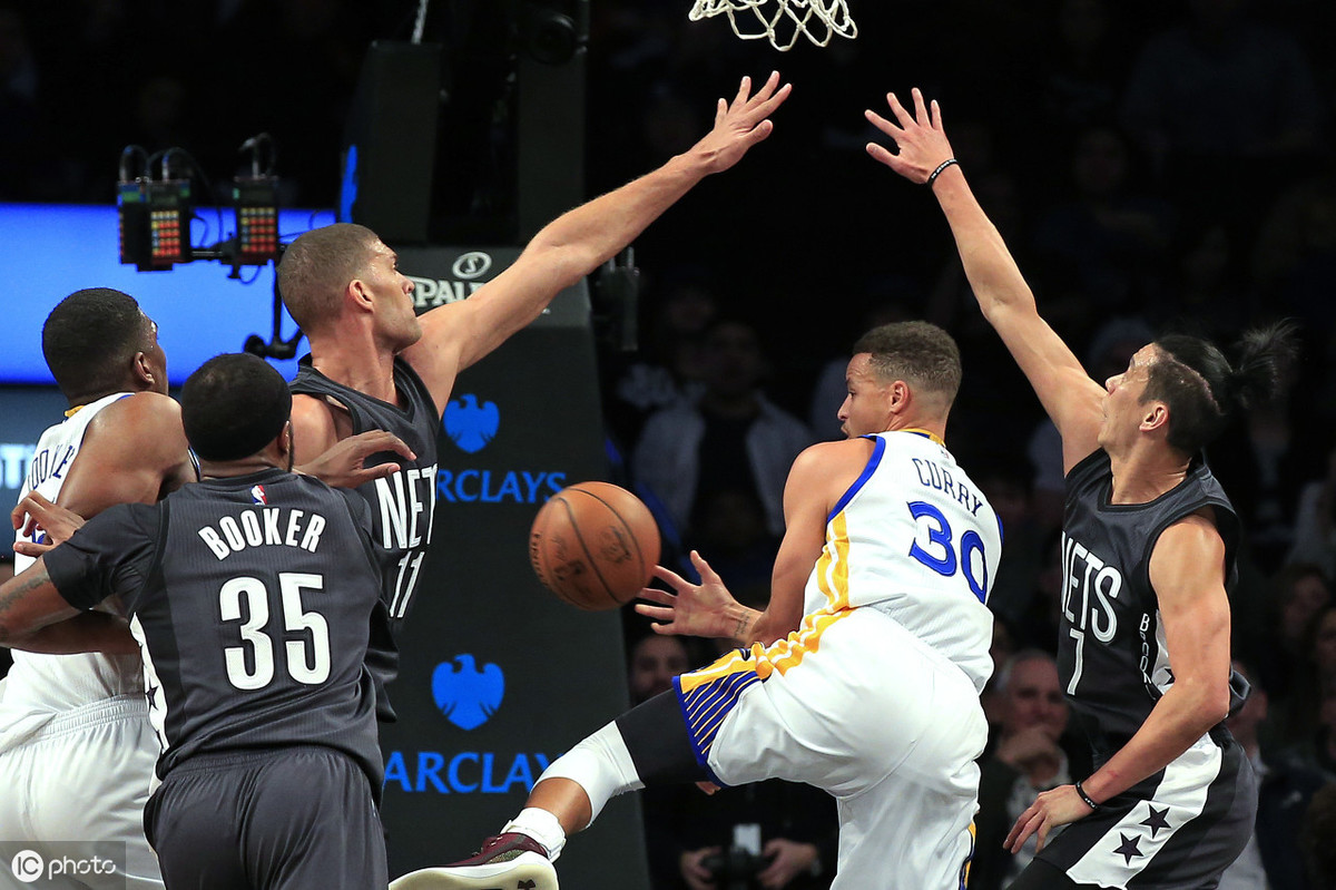 nba状元为什么很少小前锋(为什么小前锋统治联盟？中锋已然凋零？先天优势加詹皇之力)