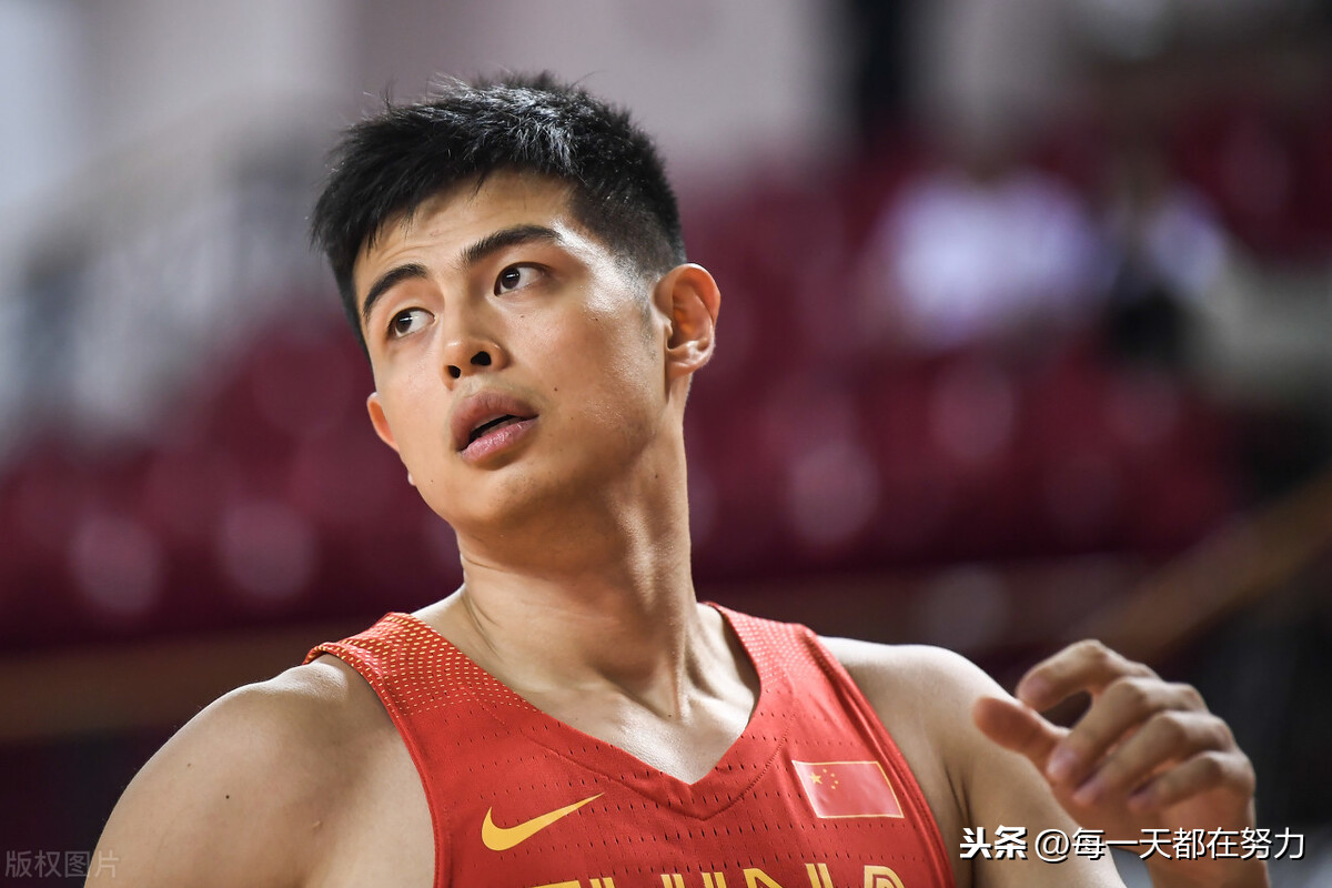 各俱乐部顶薪(D类合同)球员如下，但是并非所有都是800万