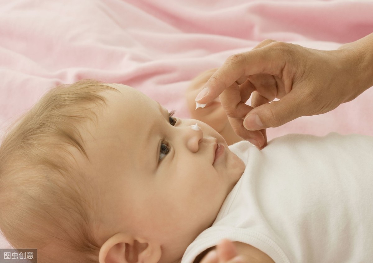婴儿湿疹不用干着急！3大治疗原则、6个护理建议送给宝妈