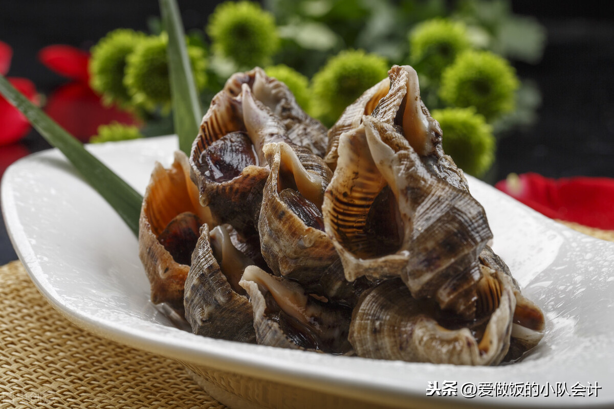 海螺要煮多久才好？记住3点，海螺鲜美又脆嫩，轻松脱壳不断尾