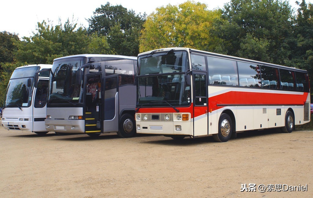 索思英语解码单词（第57个）——coach长途汽车
