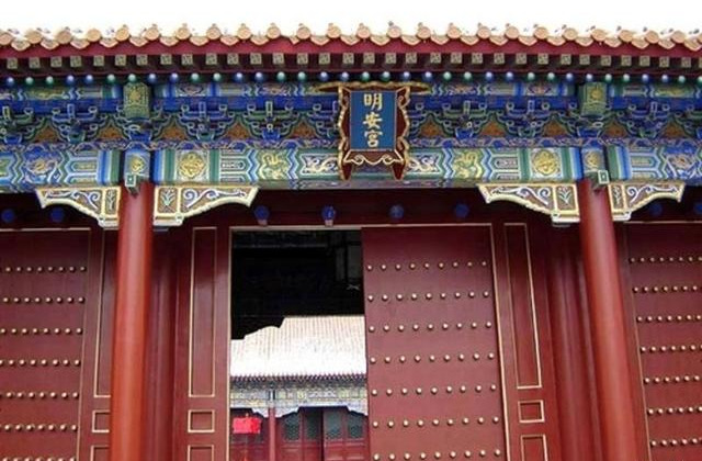 一个小县城居然建了个“天下第一城”，再现了明清时期的老北京城