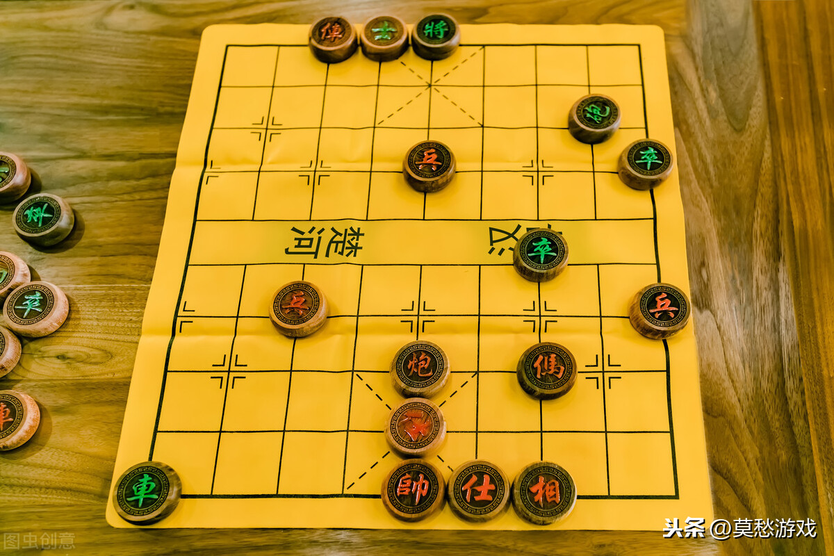 象棋翻翻棋规则（为你介绍中国象棋的3种玩法）