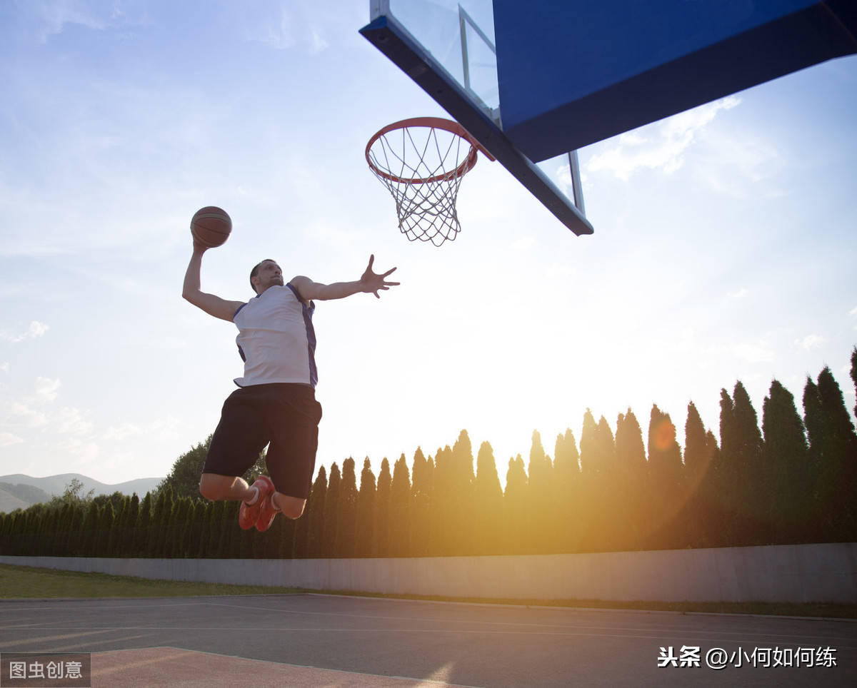 为什么nba球员跳那么高怎么练习(打篮球想扣篮，力量训练能够有效提升弹跳力，触摸篮筐不是梦)