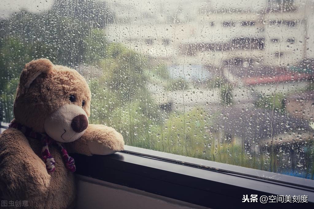 下雨天可以使用空调吗（雨天空调这样开节能对身体也好）