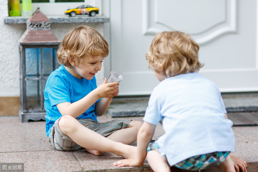 孩子磨蹭全靠催？试试这4招，专治孩子磨蹭，很有效，早用早省心