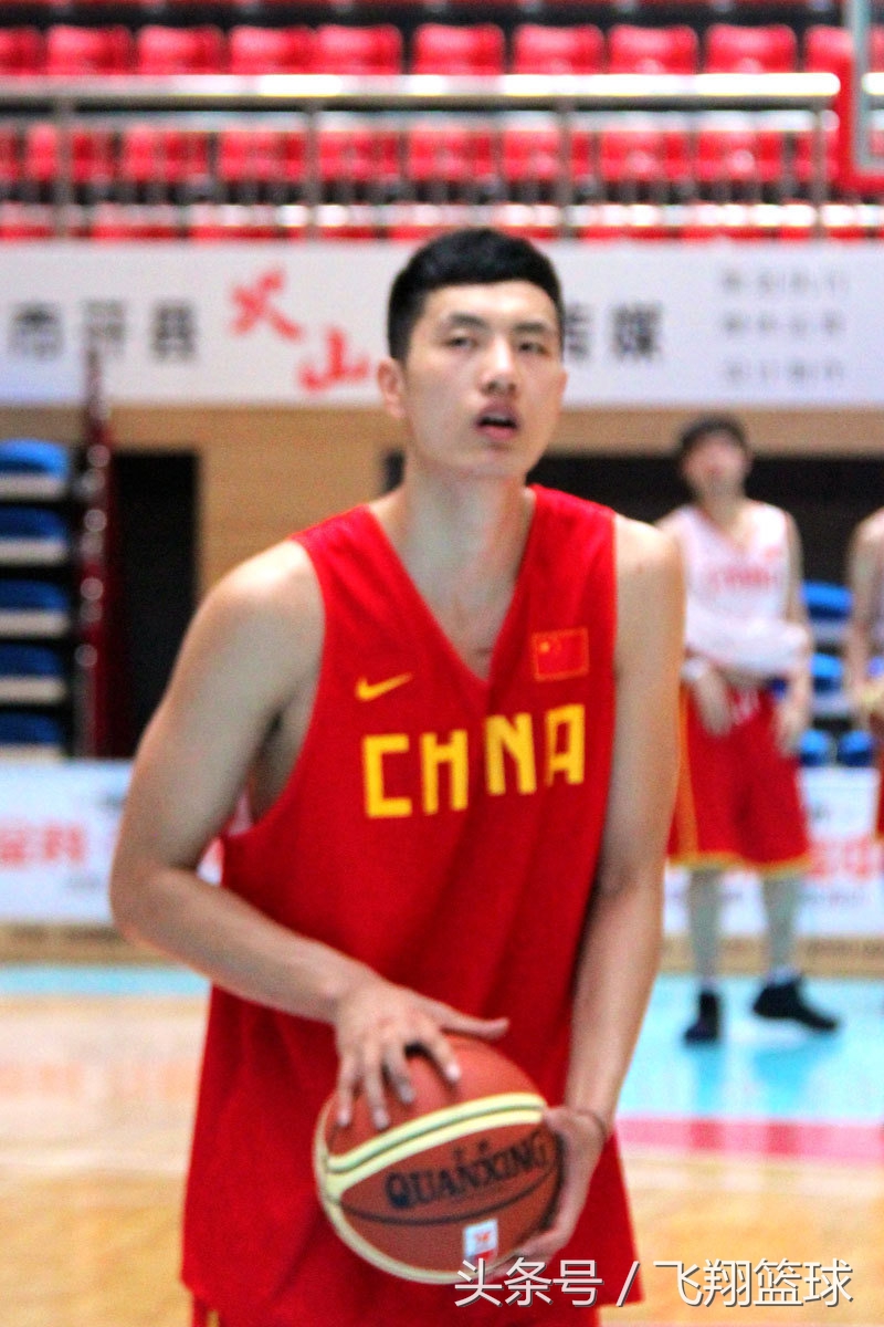 为什么nba都不长痘痘(最新研究：篮球运动员与青春痘的关系)