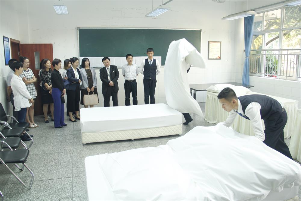 四川省成都市礼仪职业中学:加强中日合作 强化办学国际化