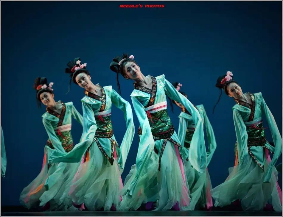 这些描写舞姿的诗句···真真是极美的