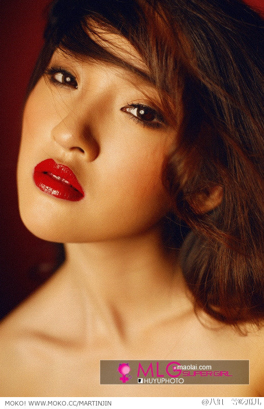 她是星女郎，被挖坟的这套旧照，脸和画风都没眼看！