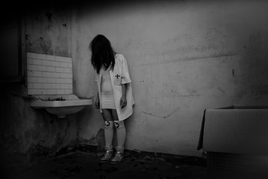 小说：鬼魂分魂、魄、煞、灵、仙五大类，世间之鬼魂多以魂魄为主