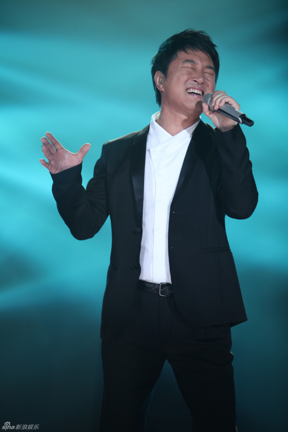 九十年代难忘的男歌手，有人入狱，有人风生水起，一曲流行一辈子