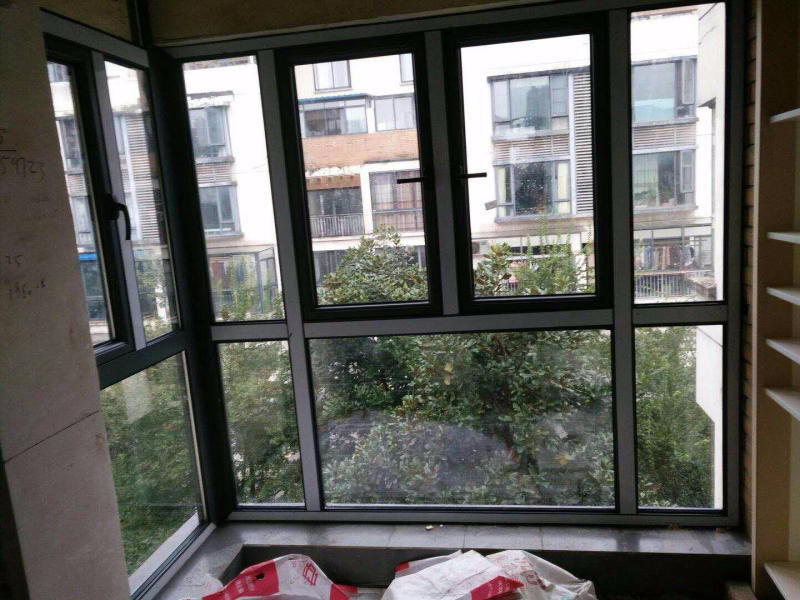 开发商自带的门窗到底要不要换？没搞清楚，小心白花钱