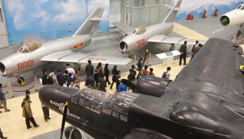 中国军迷认识的尴尬：海五代叫啥？北京航空航天大学表示就叫歼35