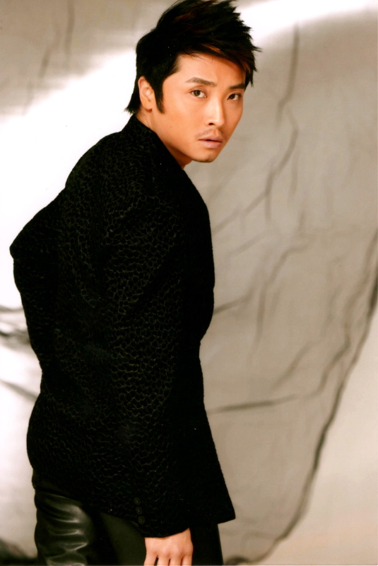 九十年代难忘的男歌手，有人入狱，有人风生水起，一曲流行一辈子