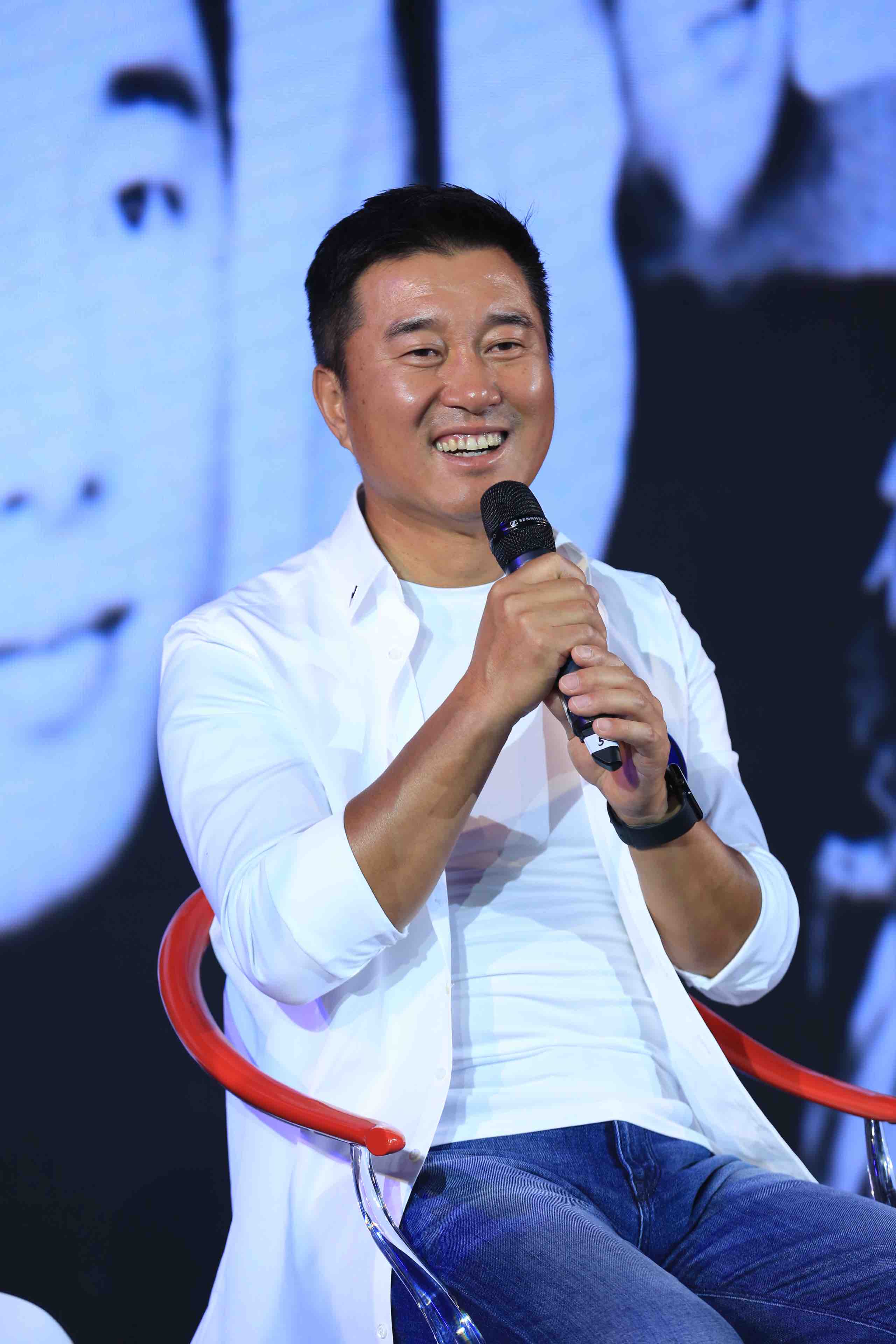 九十年代难忘的男歌手，有人入狱，有人风生水起，一曲流行一辈子