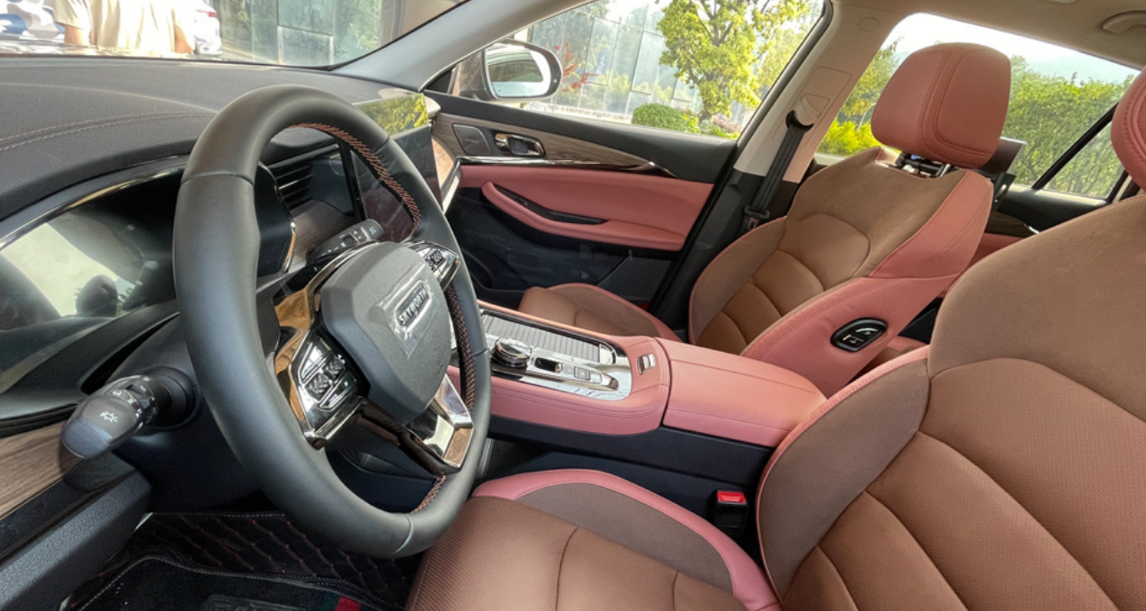 2.8米轴距大块头SUV，正版“超级混动”，创维汽车要当价格屠夫？