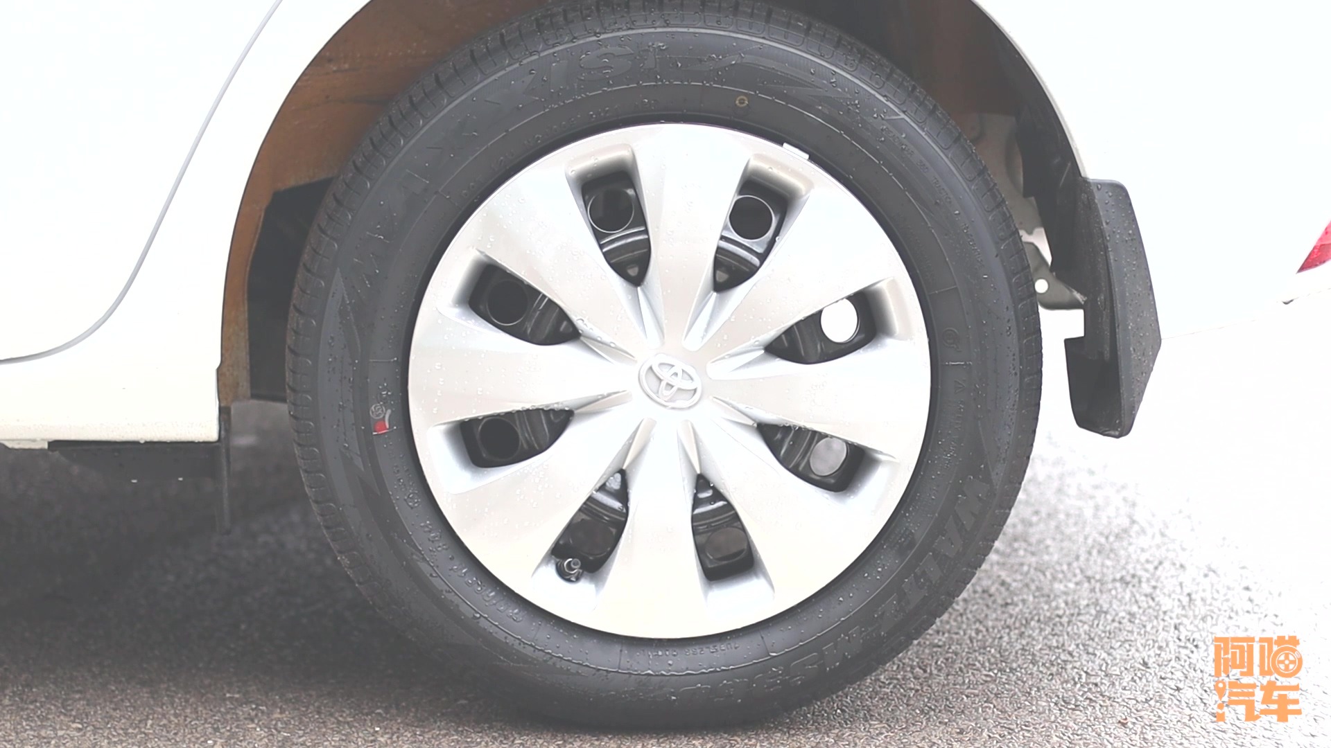 去汽修店换轮胎注意，一句话就暴露你是小白，千万不要这样说