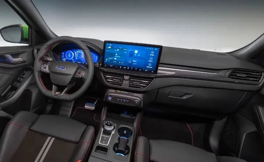 新福克斯确认回归四缸,紧凑级运动家轿又多了一项优选