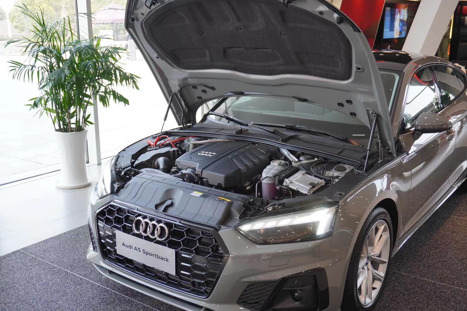 探店新款奥迪A5 Sportback，可甜可盐，家用又运动