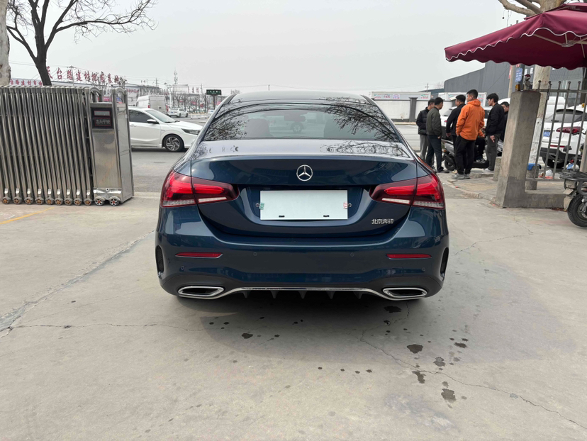 2019款奔驰A级，7.8万公里，曾经的豪华轿跑，如今价格更亲民