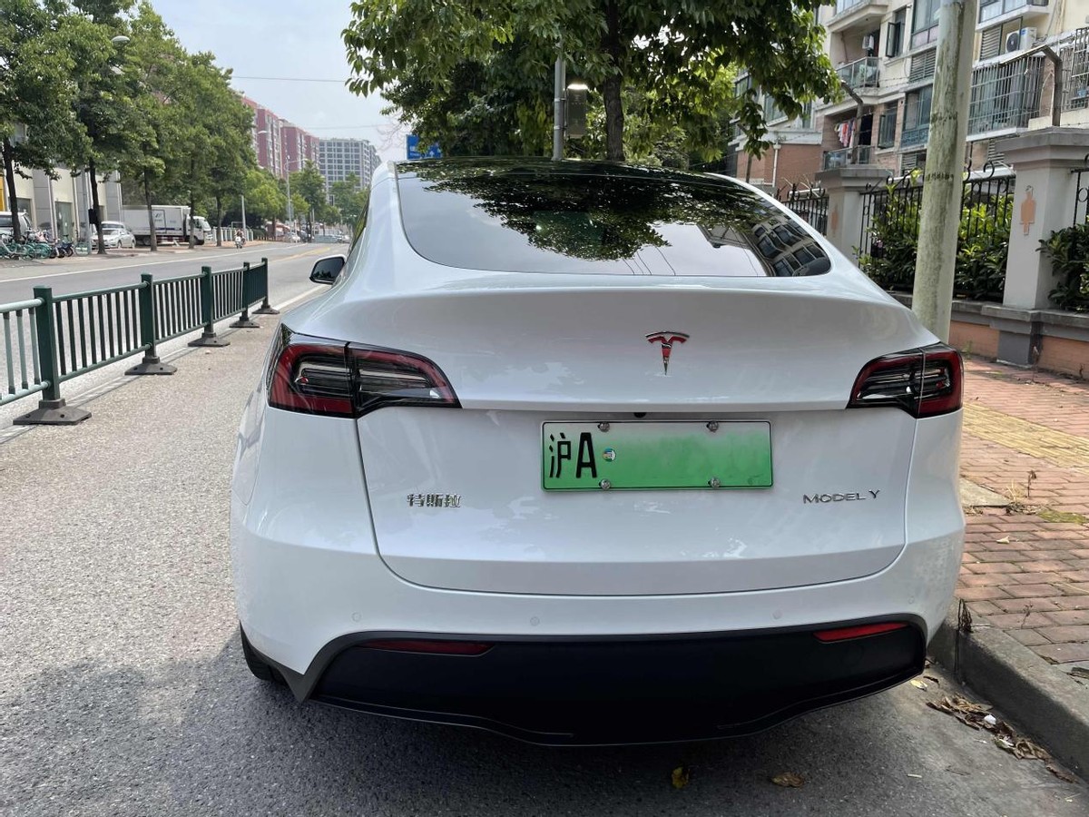 折损率同样适用于电动车，这辆特斯拉Model Y开了不到3个月29W成交