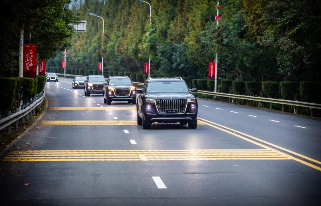 红旗三大新车来袭:H6已上路,首款MPV已曝光,LS7直抵SUV天花板