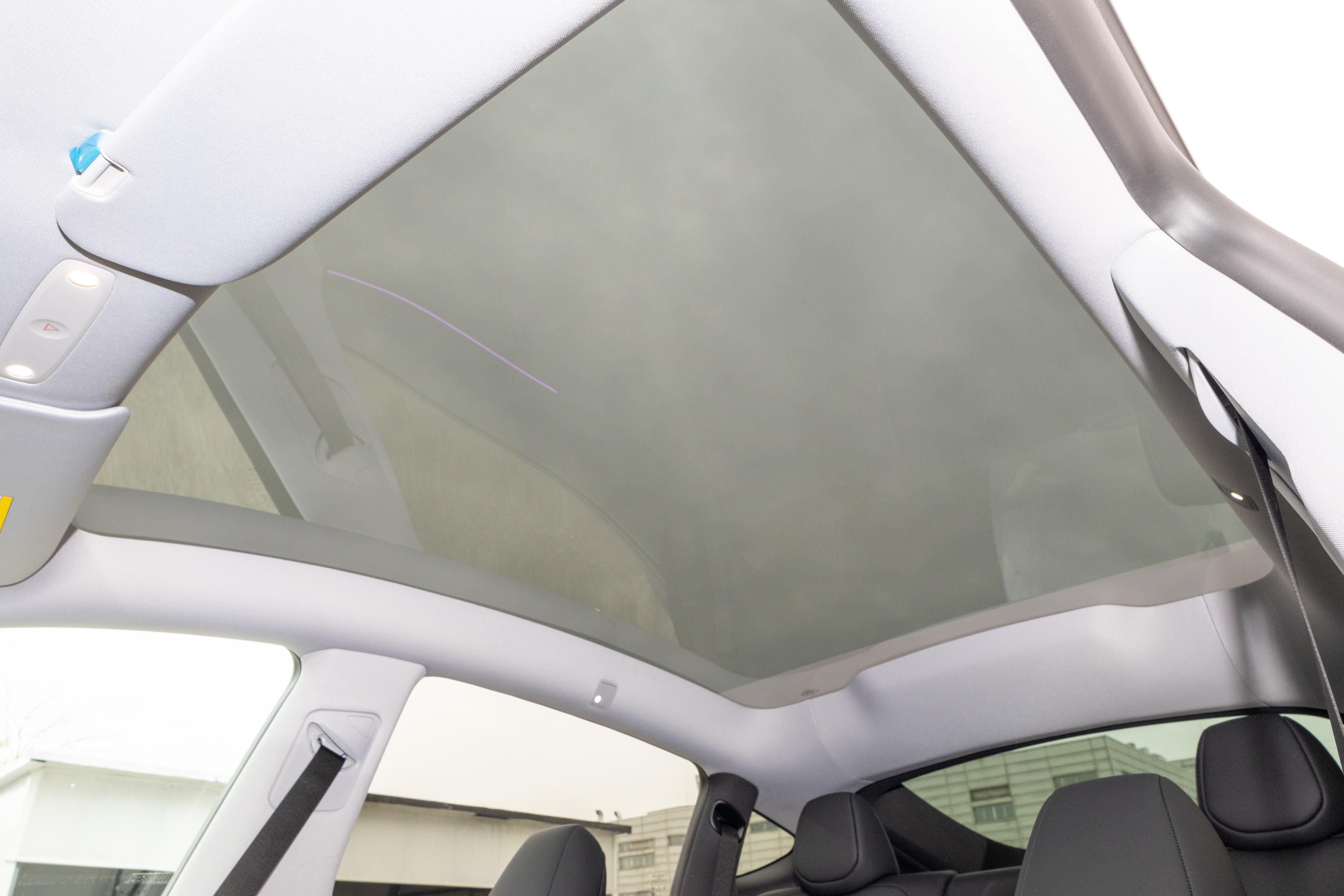 要出16万的Model Y？减配这些东西，你看看合适吗？