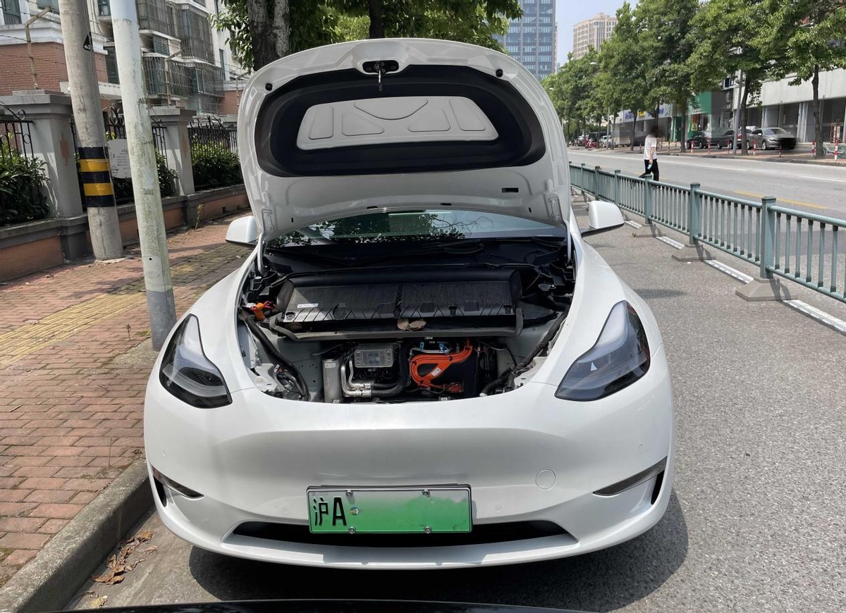 折损率同样适用于电动车，这辆特斯拉Model Y开了不到3个月29W成交