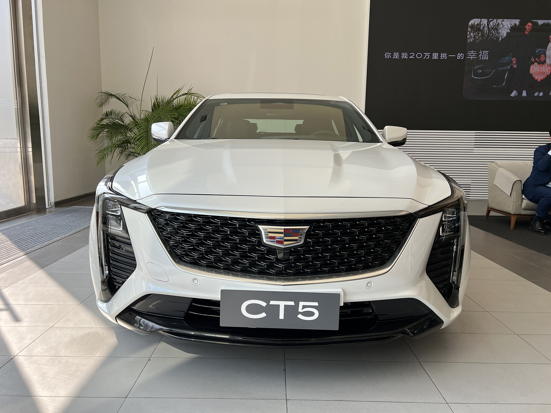沃尔沃S60限时惊喜价18.9万起，凯迪拉克CT5还有优势吗？