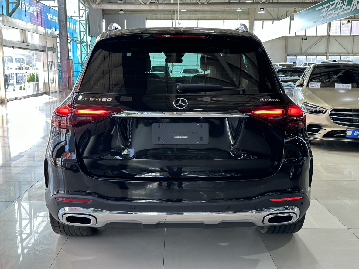 准新GLE450，80万圆梦豪华SUV，4MATIC加持，从容应对各种路况