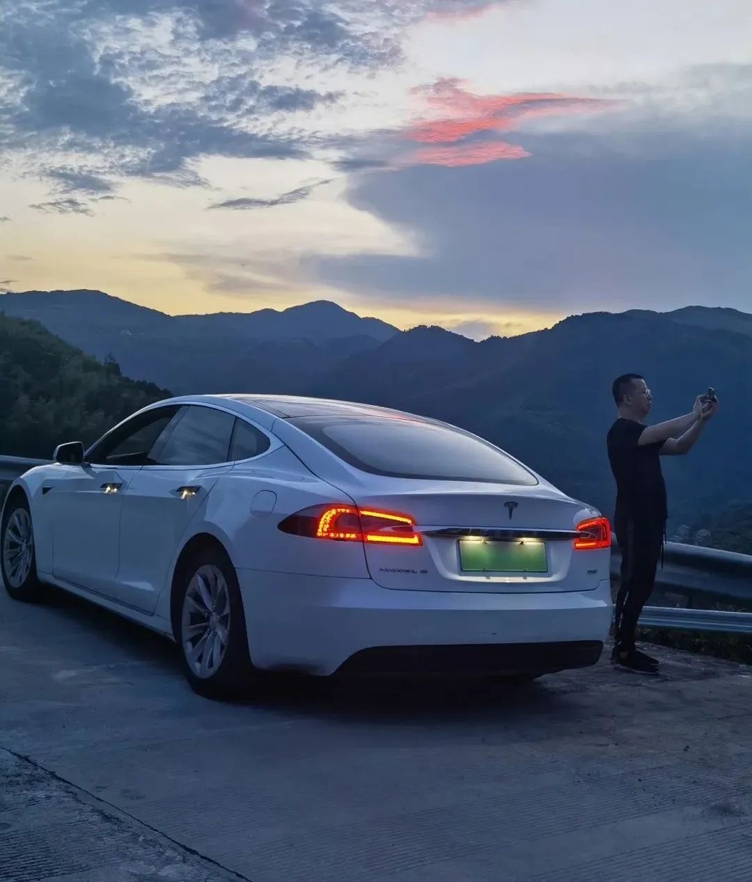 “就想要这种被宠的感觉！”车主两年内二度置换特斯拉