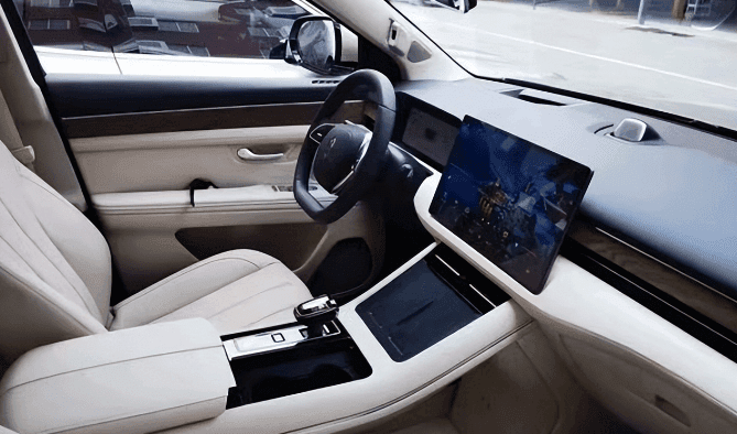 华为的又一力作！问界M7正式发布，舒适度比百万级豪车更高？