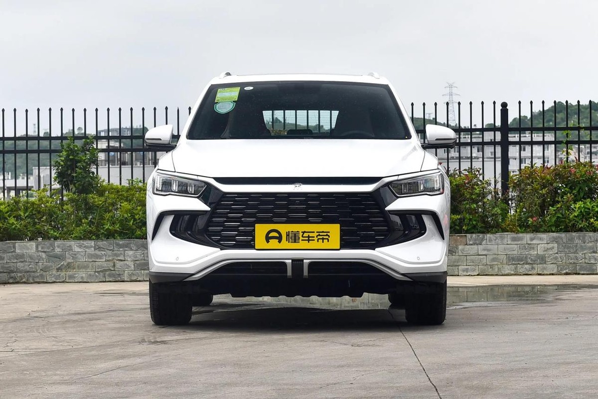 十二三万买家用SUV，五菱星光S、宋Pro和长安CS75 PLUS，谁更值？